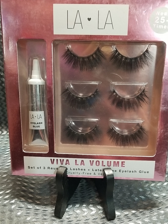 Other - LA·LA Viva La Volume 3-Pack False Eyelashes with Glue